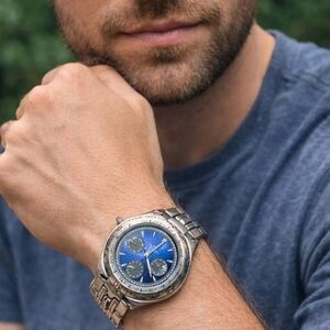 Vintage Analog Stainless Steel Watch